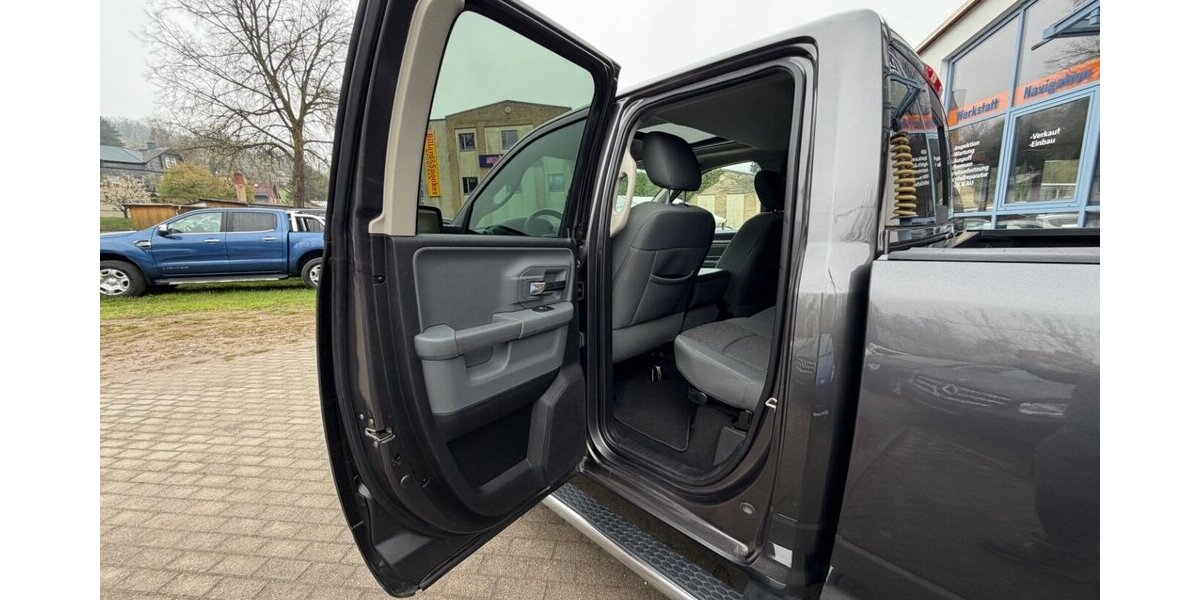 Dodge RAM 1500 5,7 HEMI 4+4 6 Sitzer 142.000 km 17.999 &euro; Rudolstadt 07407