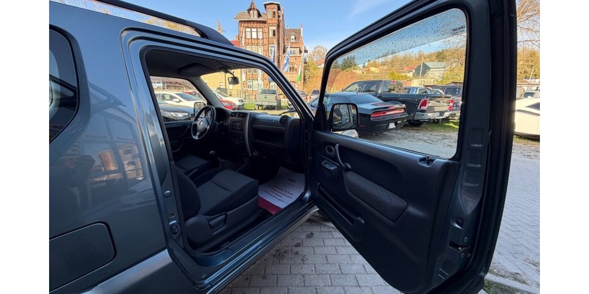 Suzuki Jimny 4x4 158.000 km 7.500 &euro; Rudolstadt 07407