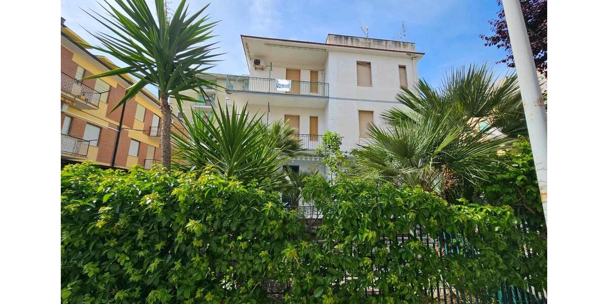 Etagenwohnung Rudolstadt - 4.5 Zimmer, 80 m&sup2;, 80.000&euro; | Angebot:26661431