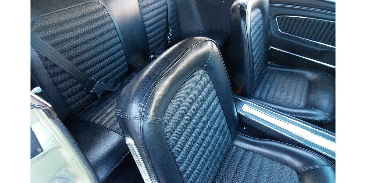 Ford Mustang V8 mit Wertgutachten 37.000 km 32.500 &euro; Rudolstadt 07407