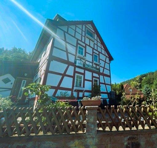 Einfamilienhaus Rudolstadt - 10 Zimmer, 140 m&sup2;, 168.000&euro; | Angebot:26429348