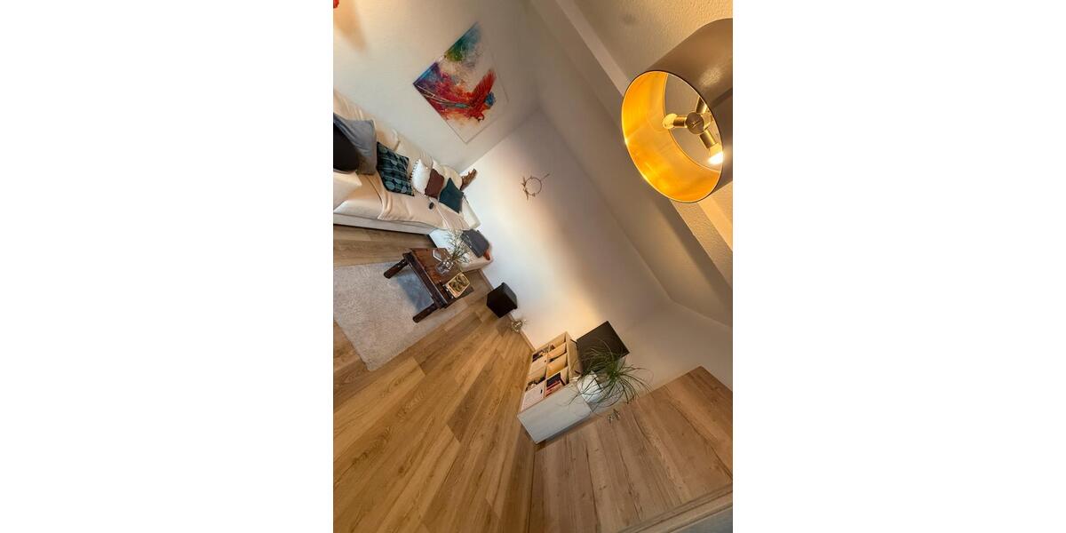 Dachgeschoßwohnung Apolda - 3 Zimmer, 85 m&sup2;, 930&euro; | Angebot:25352752