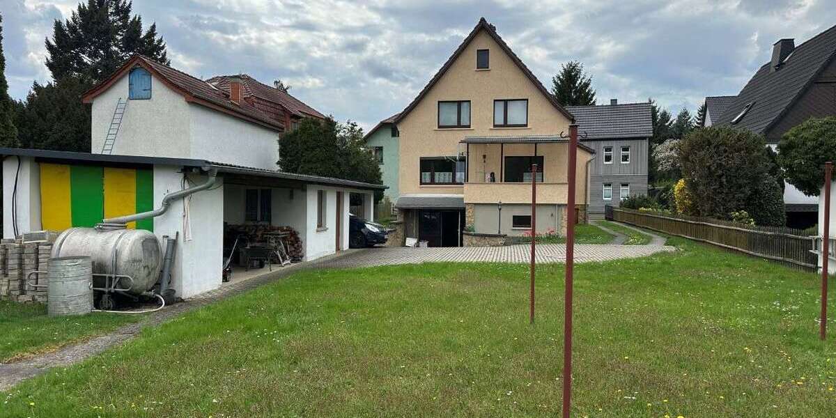 Teilsaniertes Einfamilienhaus mit großem Grundstück - Einfamilienhaus Rudolstadt | Angebot:26676327