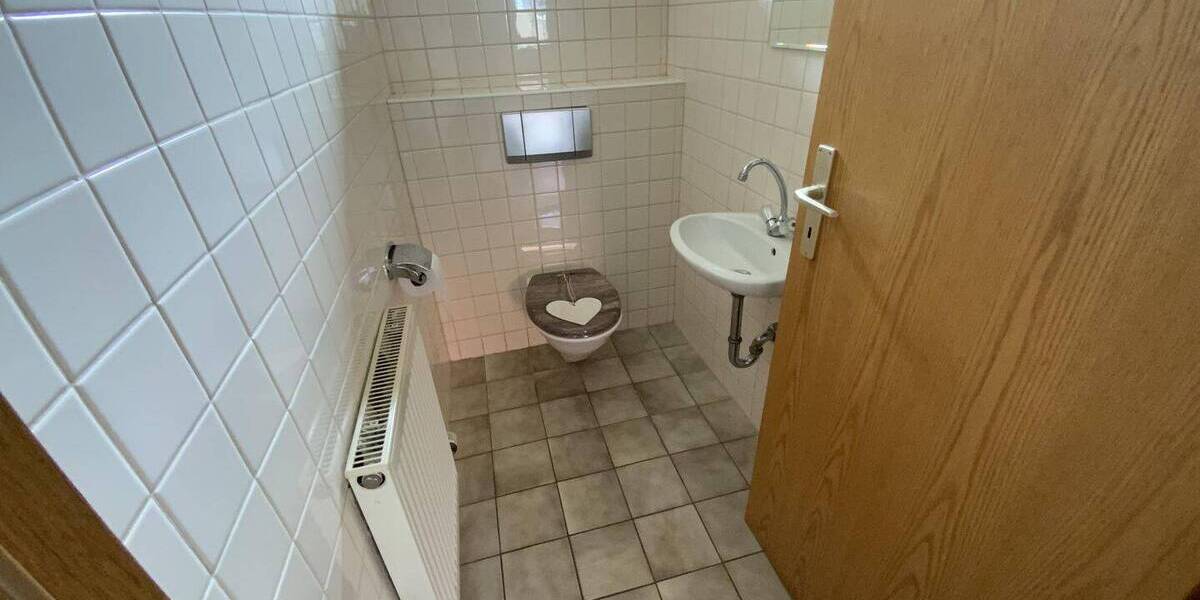 Einfamilienhaus Buttstädt - 4 Zimmer, 264 m&sup2;, 275.000&euro; | Angebot:25815816