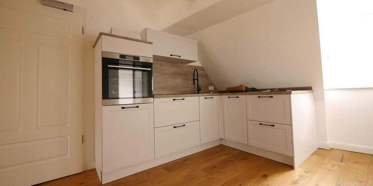 Etagenwohnung Erfurt Altstadt - 2 Zimmer, 87 m&sup2;, 995&euro; | Angebot:25908833