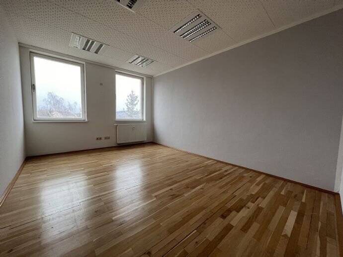 Gewerbeobjekt Weimar Parkvorstadt - 3 Zimmer, 65 m&sup2;, 620&euro; | Angebot:25672573