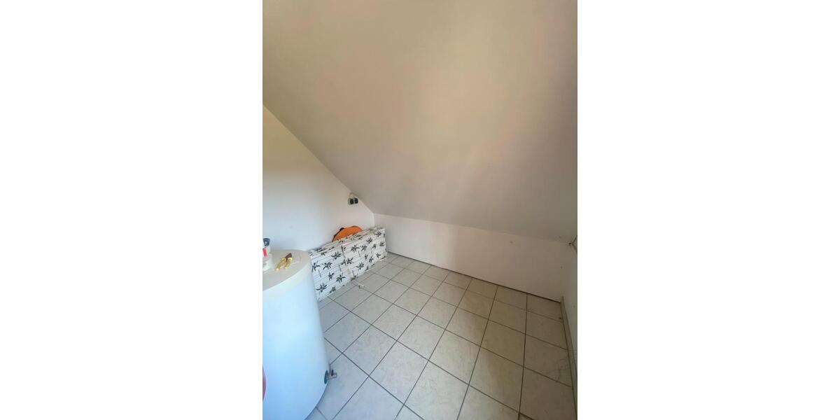 Dachgeschoßwohnung Bucha - 2 Zimmer, 60 m&sup2;, 600&euro; | Angebot:26014947