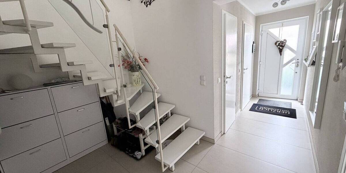 Einfamilienhaus Erfurt-Ermstedt Ermstedt - 5 Zimmer, 170 m&sup2;, 1.700&euro; | Angebot:25929493