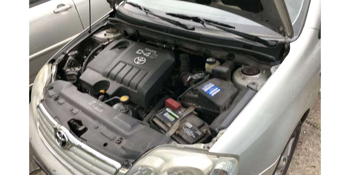 Toyota Corolla 210.000 km 2.490 &euro; Erfurt 99086