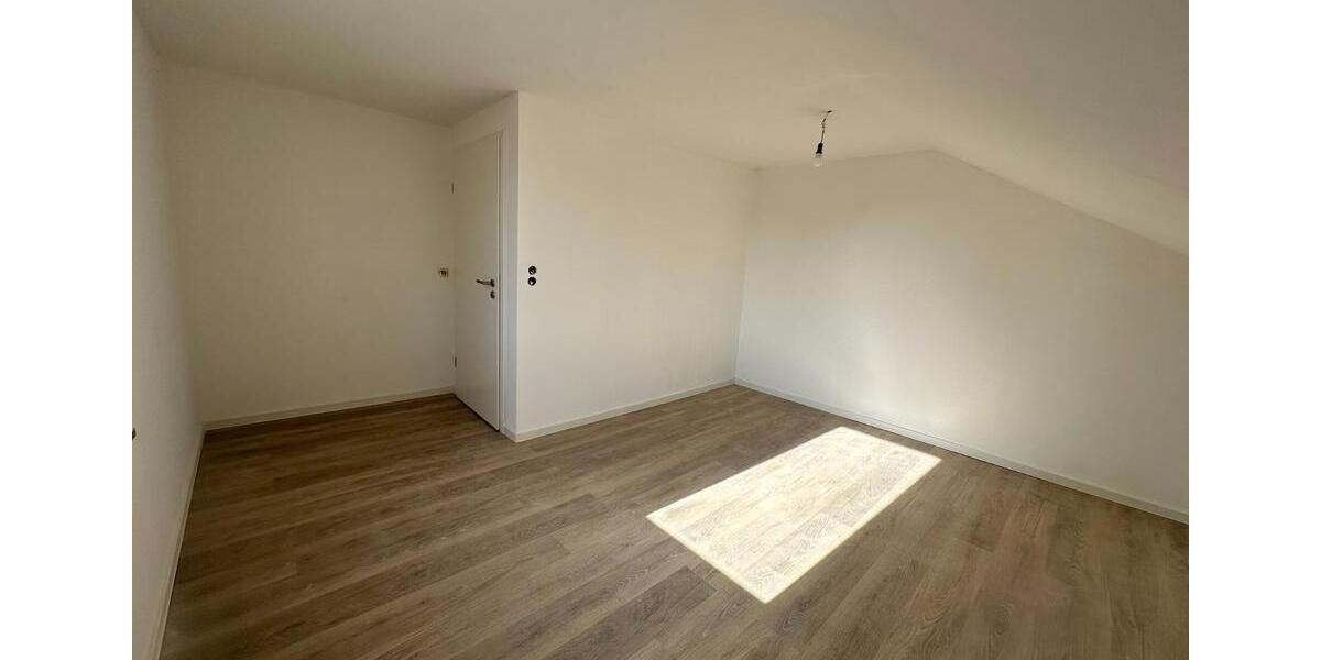 Etagenwohnung Apolda - 3 Zimmer, 79 m&sup2;, 720&euro; | Angebot:25805241