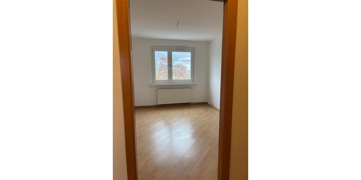 Dachgeschoßwohnung Jena Lobeda-Altstadt - 3 Zimmer, 73 m&sup2;, 780&euro; | Angebot:25055355