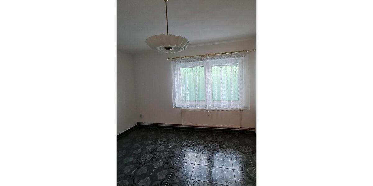 Erdgeschoßwohnung Kölleda - 3 Zimmer, 78 m&sup2;, 507&euro; | Angebot:26490549