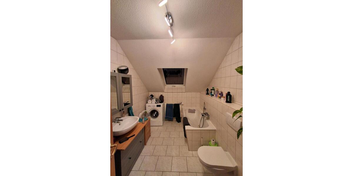 Dachgeschoßwohnung Erfurt Gispersleben - 2 Zimmer, 60 m&sup2;, 660&euro; | Angebot:25956352