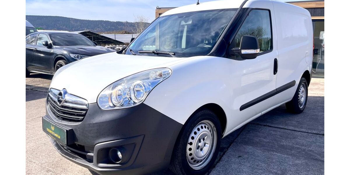 Opel Combo 107.000 km 7.499 &euro; Uhlstädt-Kirchhasel 07407