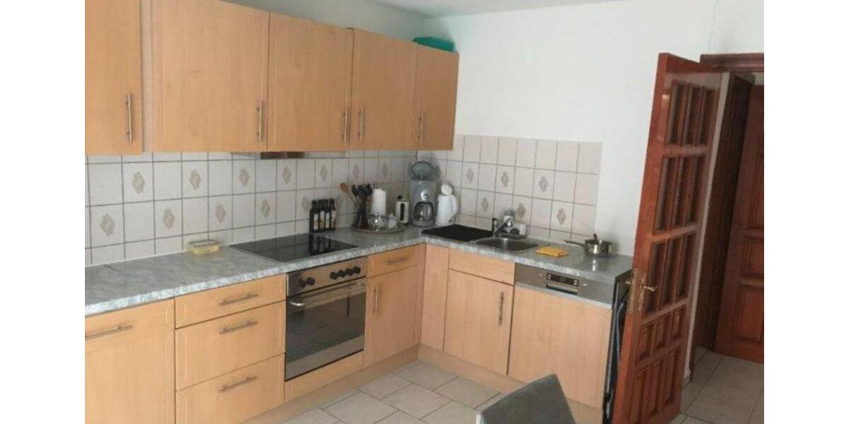 Etagenwohnung Kahla - 3 Zimmer, 66 m&sup2;, 450&euro; | Angebot:25407540