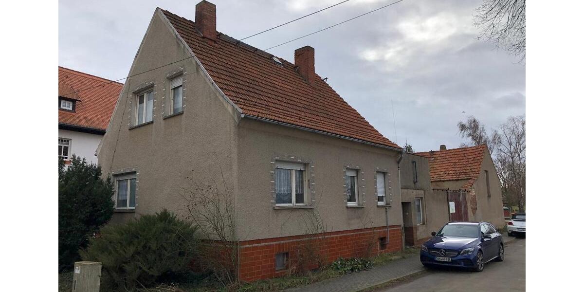 Einfamilienhaus Sömmerda - 7 Zimmer, 130 m&sup2;, 42.900&euro; | Angebot:25397514