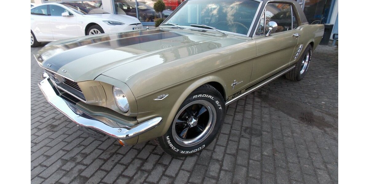 Ford Mustang V8 mit Wertgutachten 37.000 km 32.500 &euro; Rudolstadt 07407
