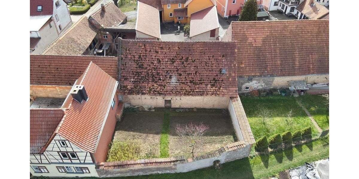 Bauernhaus, Landhaus Kölleda Großmonra - 8 Zimmer, 218 m&sup2;, 199.000&euro; | Angebot:25687052