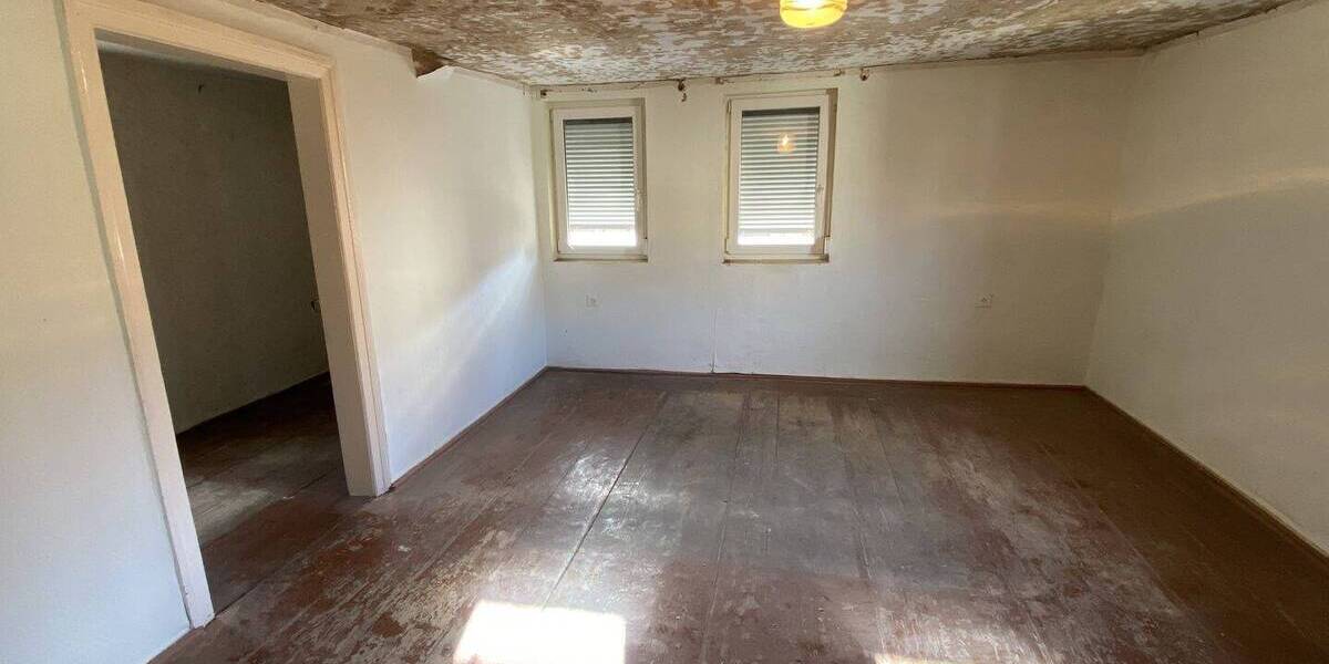 Einfamilienhaus Schmiedehausen - 4 Zimmer, 18 m&sup2;, 49.000&euro; | Angebot:25668328