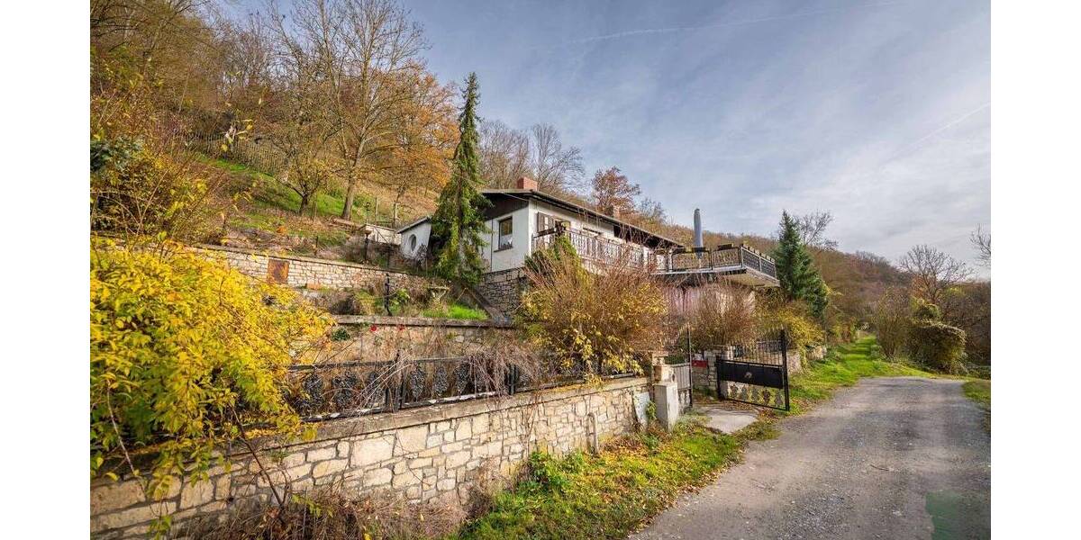 Mehrfamilienhaus, Wohnhaus Camburg - 5 Zimmer, 100 m&sup2;, 73.000&euro; | Angebot:25777825