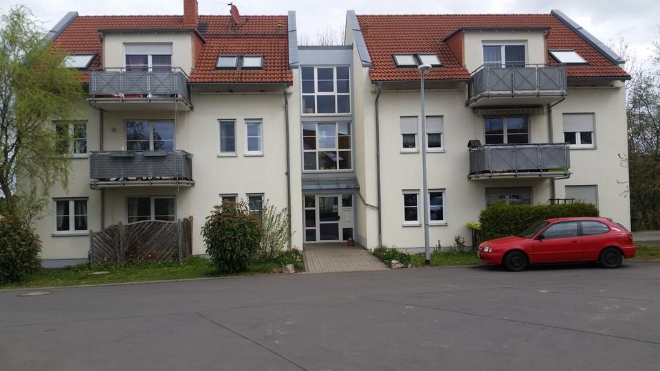 Etagenwohnung Erfurt Hochheim - 3 Zimmer, 87 m&sup2;, 957&euro; | Angebot:26566918