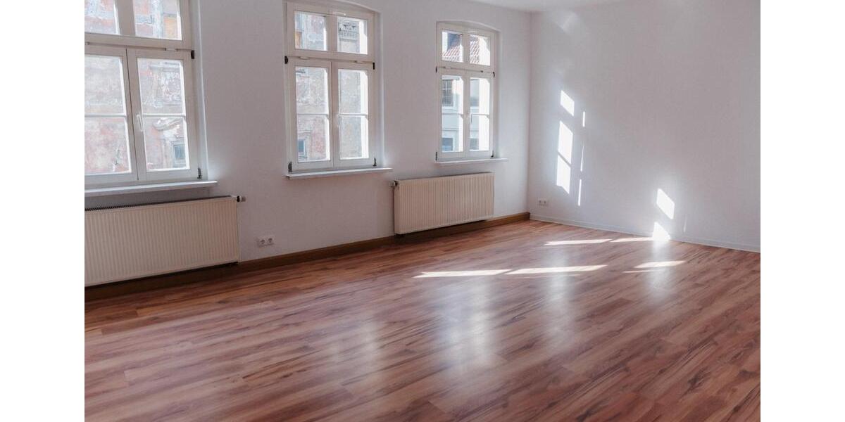 Etagenwohnung Kahla - 3 Zimmer, 77 m&sup2;, 600&euro; | Angebot:25648748