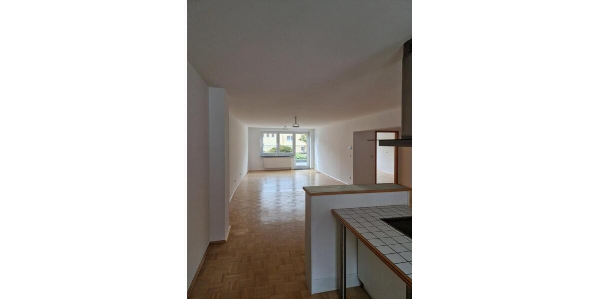 Etagenwohnung Erfurt - 2 Zimmer, 100 m&sup2;, 1.200&euro; | Angebot:19356337