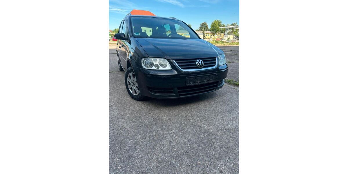 VW Touran 272.123 km 2.700 &euro; Erfurt 99089