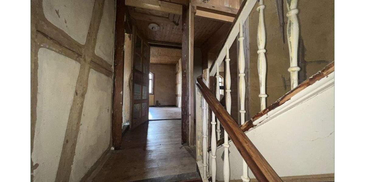 Bauernhaus, Landhaus Rudolstadt Nord - 4 Zimmer, 353 m&sup2;, 99.000&euro; | Angebot:25729292