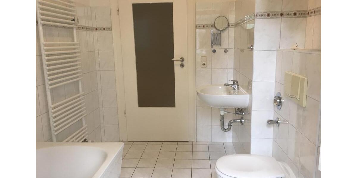Etagenwohnung Weimar - 2 Zimmer, 66 m&sup2;, 890&euro; | Angebot:26384241