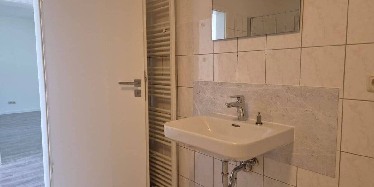Etagenwohnung Apolda - 3 Zimmer, 92 m&sup2;, 795&euro; | Angebot:26594984