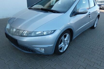 Honda Civic 237.000 km 1.690 &euro; Erfurt 99087