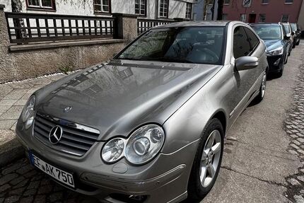 Mercedes-Benz CL 220 241.100 km 3.300 &euro; Erfurt 99086
