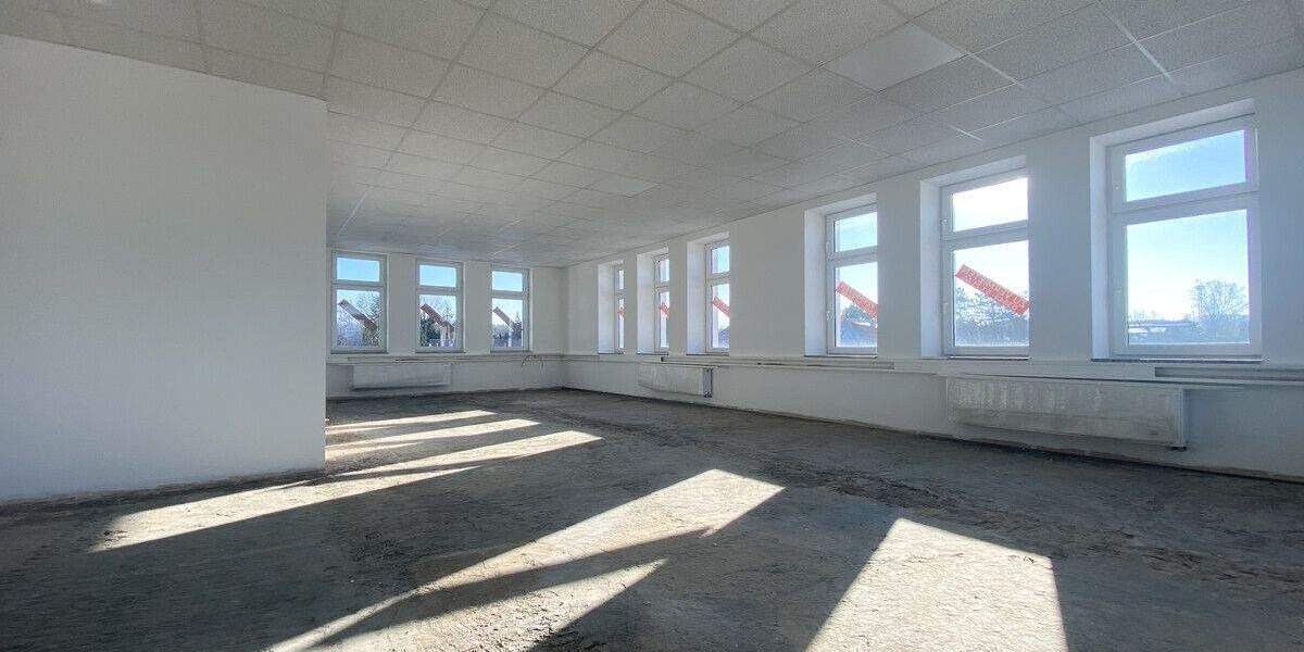 Gewerbeobjekt Apolda - 4 Zimmer, 220 m&sup2;, 1.540&euro; | Angebot:25669127