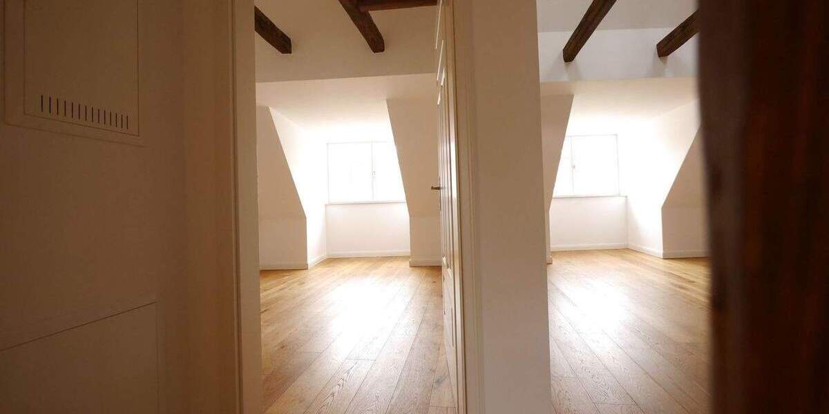 Etagenwohnung Erfurt Altstadt - 2 Zimmer, 87 m&sup2;, 995&euro; | Angebot:25908833