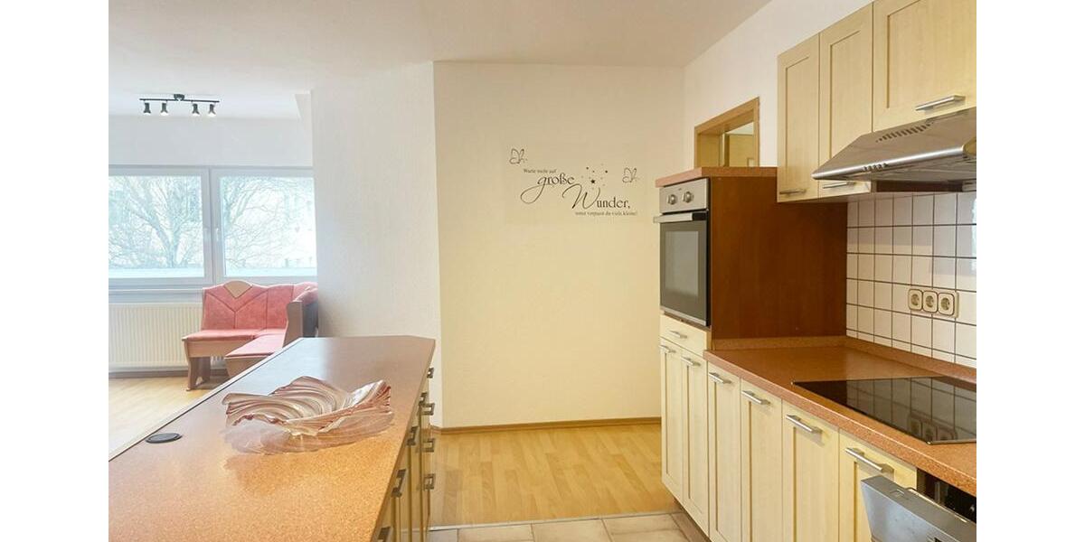 Etagenwohnung Kölleda - 3 Zimmer, 100 m&sup2;, 700&euro; | Angebot:25342184