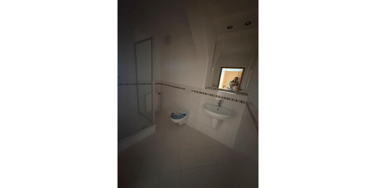 Dachgeschoßwohnung Erfurt - 5 Zimmer, 196 m&sup2;, 2.156&euro; | Angebot:26264396
