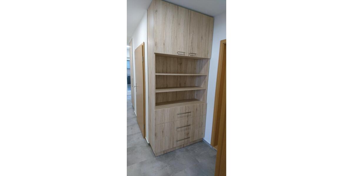 Dachgeschoßwohnung Erfurt Johannesplatz - 4 Zimmer, 130 m&sup2;, 1.300&euro; | Angebot:26619946