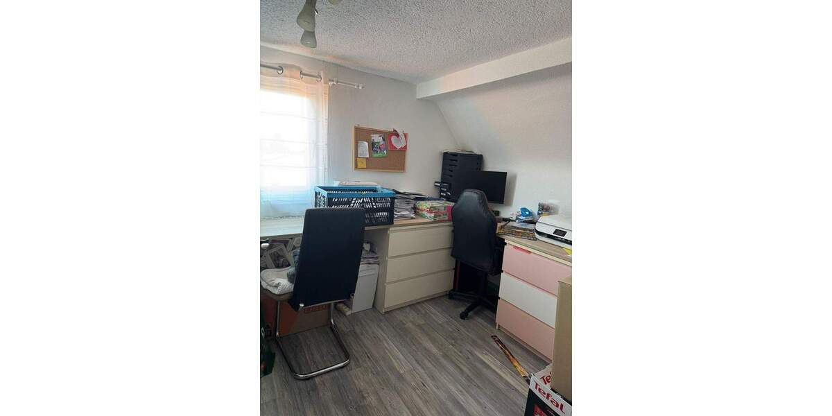 Einfamilienhaus Erfurt Töttelstädt - 9 Zimmer, 175 m&sup2;, 360.000&euro; | Angebot:25685659