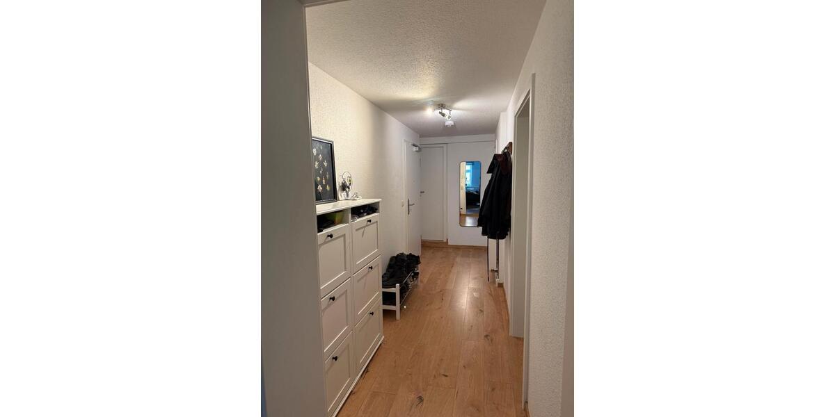 Etagenwohnung Kahla - 3 Zimmer, 71 m&sup2;, 566&euro; | Angebot:26264401
