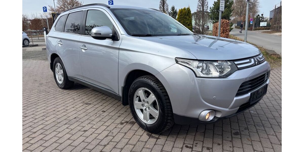 Mitsubishi Outlander 119.300 km 11.900 &euro; Erfurt 99085