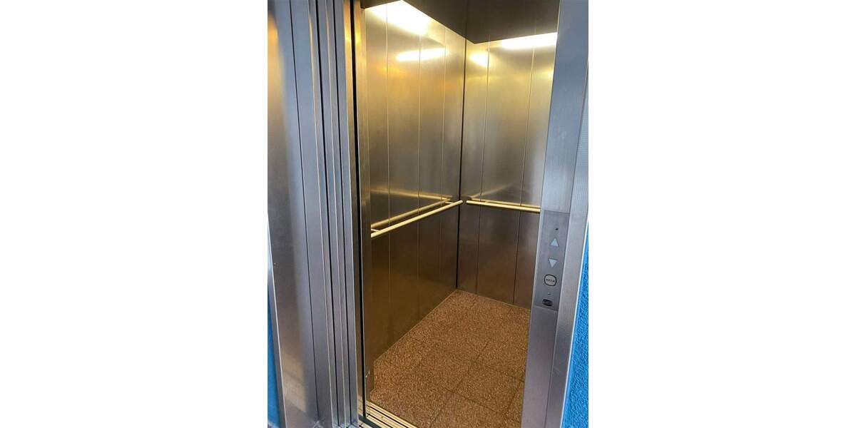 Etagenwohnung Erfurt Löbervorstadt - 2 Zimmer, 66 m&sup2;, 765&euro; | Angebot:25735533