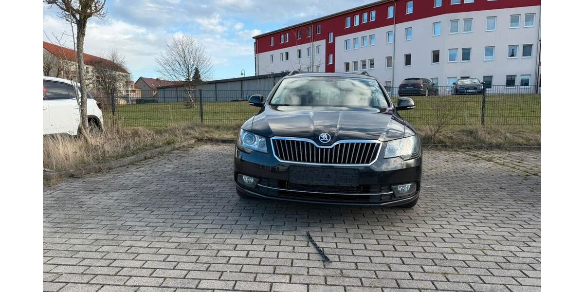 Skoda Superb 295.000 km 6.299 &euro; Erfurt 99097