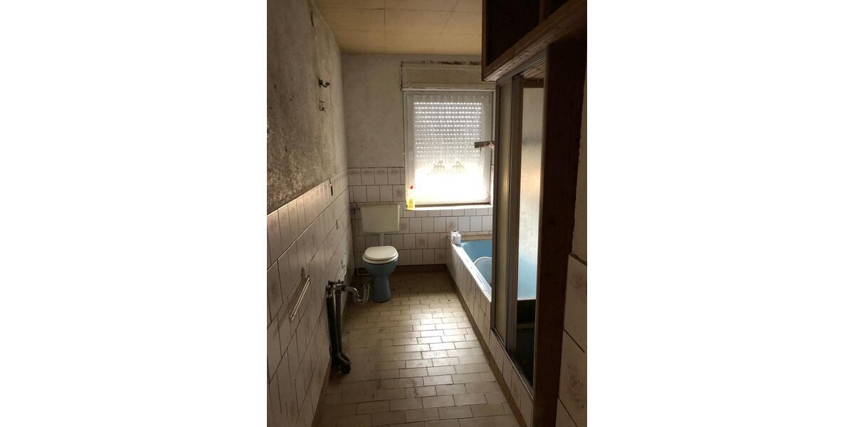 Einfamilienhaus Sömmerda - 7 Zimmer, 130 m&sup2;, 42.900&euro; | Angebot:26414472