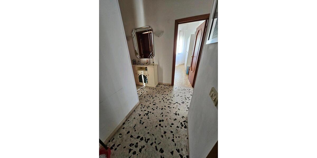 Etagenwohnung Rudolstadt - 4.5 Zimmer, 80 m&sup2;, 80.000&euro; | Angebot:26661431