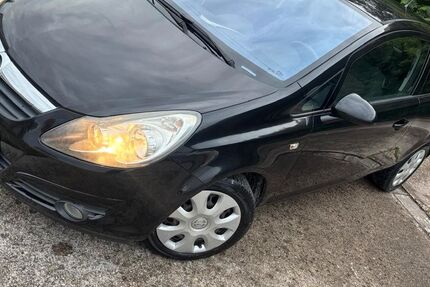 Opel Corsa 175.000 km 2.600 &euro; Erfurt 99091