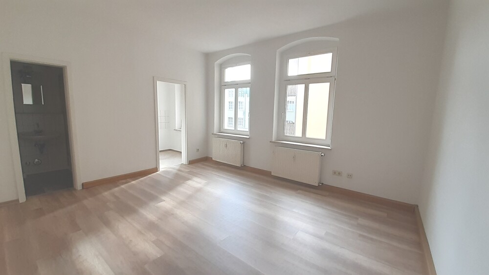 WG-Wohnung mit 4-Zimmern, 2.OG mit 2 Bädern und 2 Küchen in Gera - Etagenwohnung Jena Burgau | Angebot:14517896