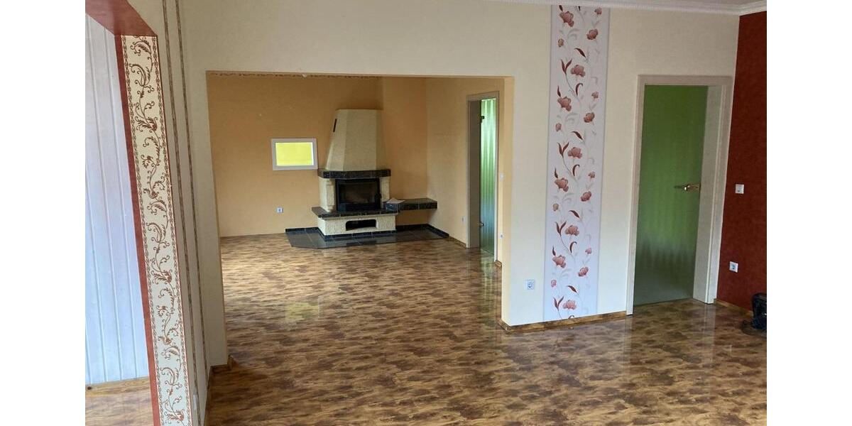 Etagenwohnung Kahla - 5 Zimmer, 124 m&sup2;, 870&euro; | Angebot:17932814
