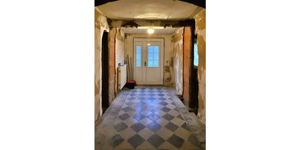 Einfamilienhaus Riethnordhausen - 7 Zimmer, 163 m&sup2;, 169.000&euro; | Angebot:25850505