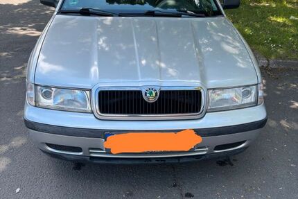 Skoda Octavia 124.000 km 1.699 &euro; Erfurt 99085